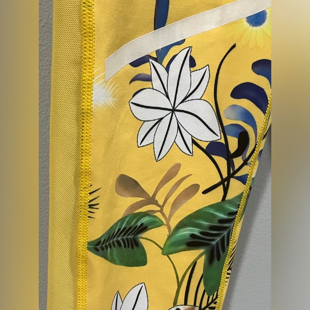 Zyia Active 7/8 Floral Yellow Leggings Sz 6-8 Reflective Light nTight - Picture 6 of 12